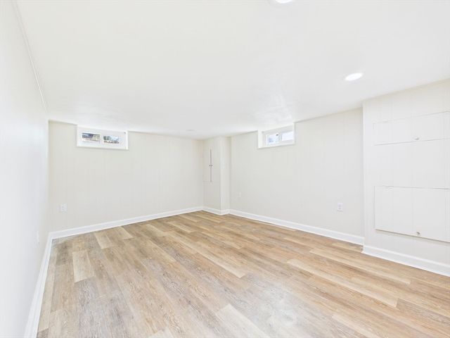 25 Pershing Ave, Acushnet, MA 02743