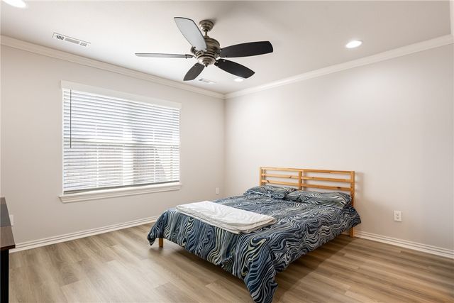 5803 SW Peaceful Avenue, Bentonville, AR 72713