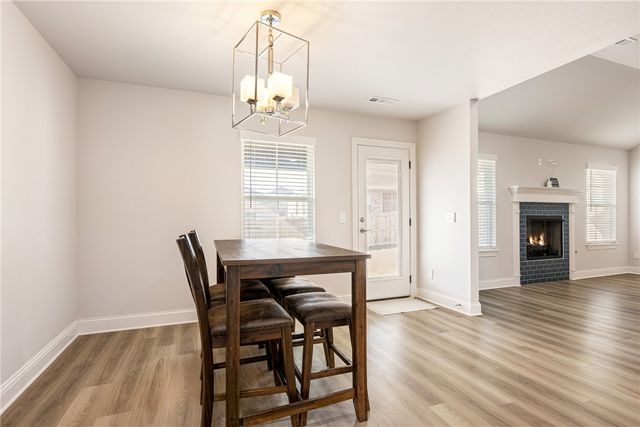 5803 SW Peaceful Avenue, Bentonville, AR 72713