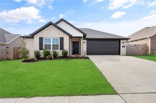 5803 SW Peaceful Avenue, Bentonville, AR 72713