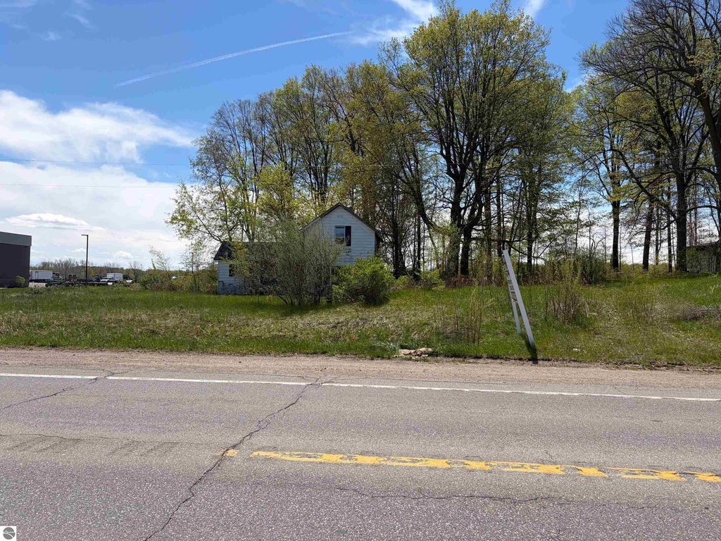 Image 1 of property listing at 1740 & 1732 E Remus Road, Mt Pleasant, MI 48858