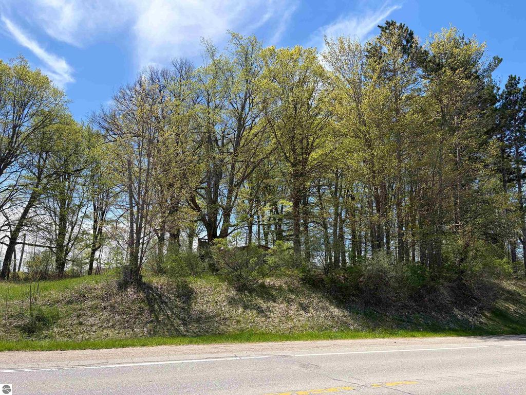 Image 3 of property listing at 1740 & 1732 E Remus Road, Mt Pleasant, MI 48858