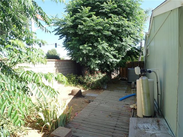 27250 Murrieta Road 1, Menifee, CA 92586