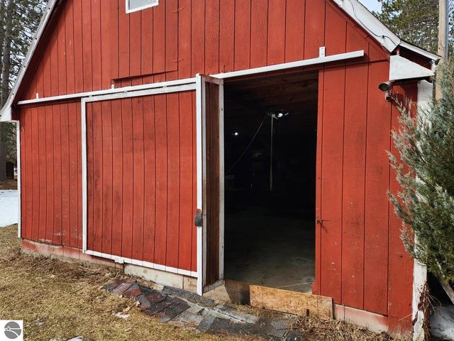 4714 Golden Road, SE, Kalkaska, MI 49646