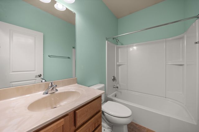 1812 Bristol Street, Norwalk, IA 50211