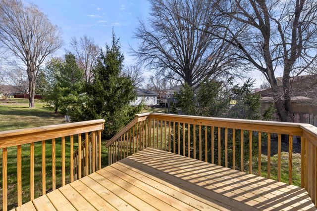 1812 Bristol Street, Norwalk, IA 50211