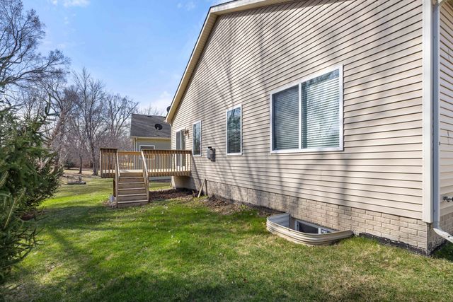 1812 Bristol Street, Norwalk, IA 50211