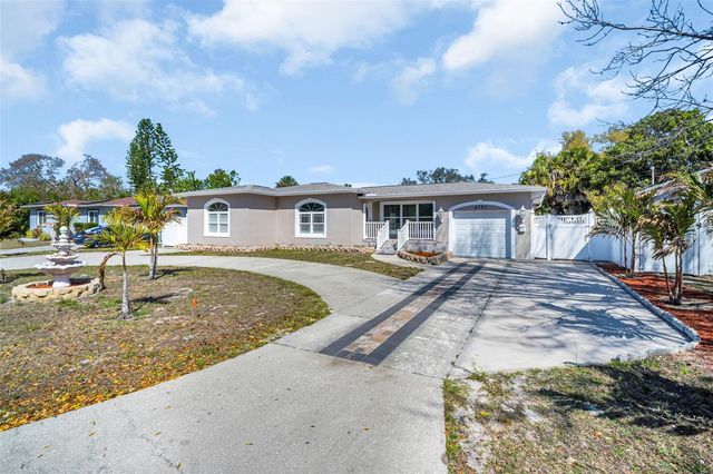 4767 26TH AVENUE N, St Petersburg, FL 33713
