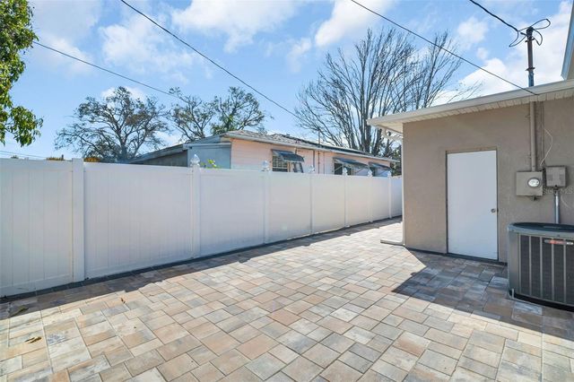 4767 26TH AVENUE N, St Petersburg, FL 33713