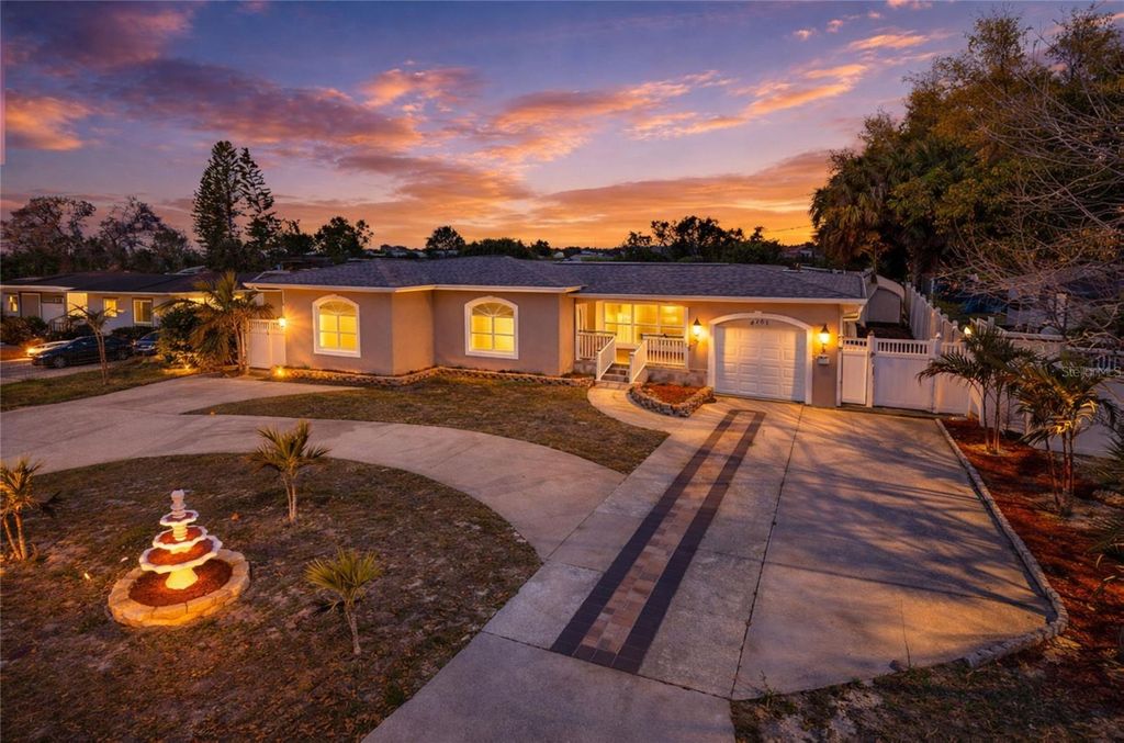 4767 26TH AVENUE N, St Petersburg, FL 33713