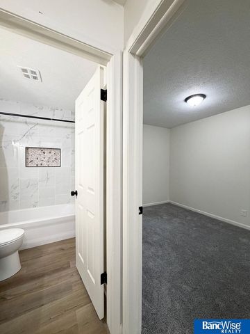 1721 W Washington Street, Lincoln, NE 68522