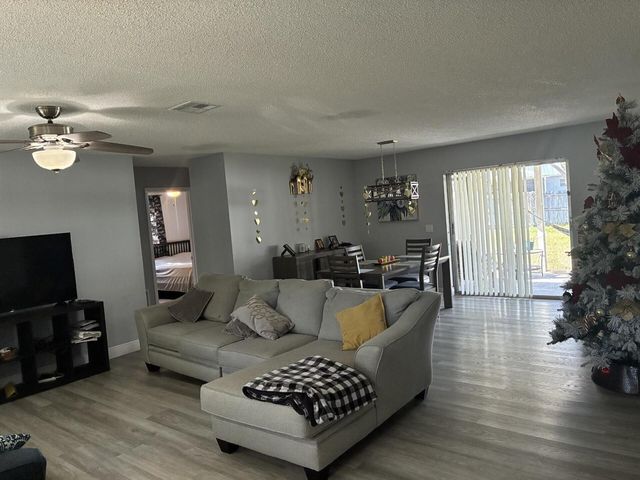 2434 SE Sidonia Street, Port St. Lucie, FL 34952