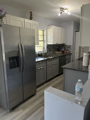 2434 SE Sidonia Street, Port St. Lucie, FL 34952