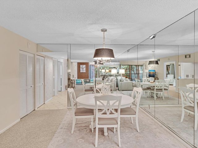 10143 Mangrove Drive 203, Boynton Beach, FL 33437