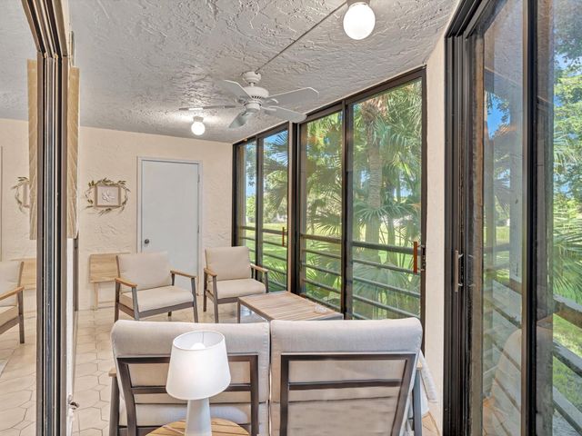 10143 Mangrove Drive 203, Boynton Beach, FL 33437