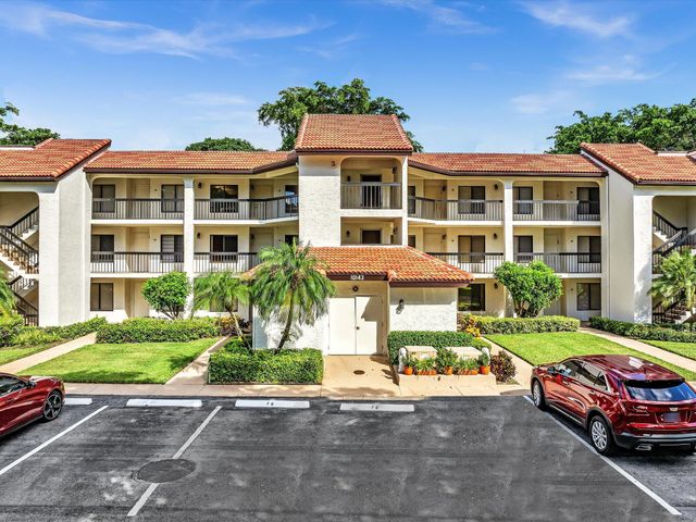 10143 Mangrove Drive 203, Boynton Beach, FL 33437