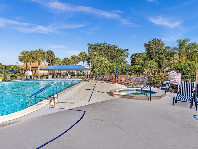 10143 Mangrove Drive 203, Boynton Beach, FL 33437