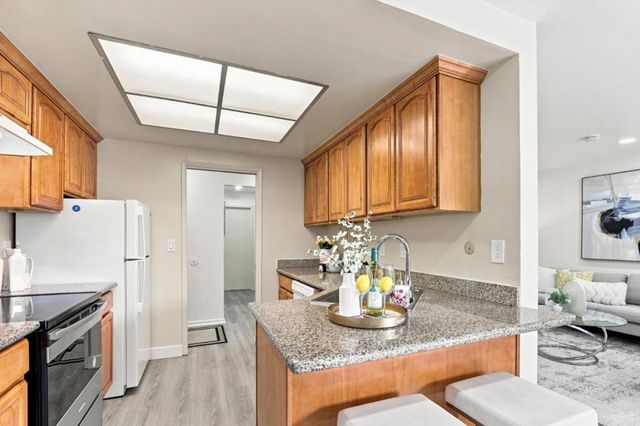 151 Buckingham Drive 233, Santa Clara, CA 95051