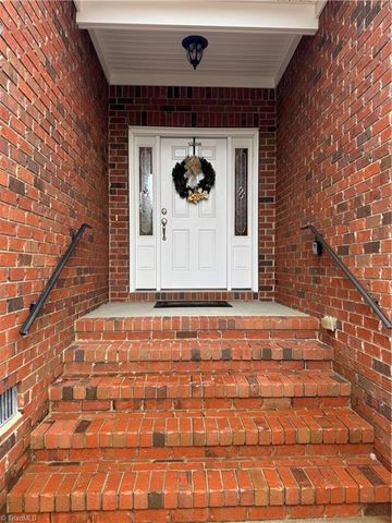 104 Peppertree Drive, Mebane, NC 27302