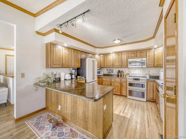 32020 Robinson Hill Road, Golden, CO 80403