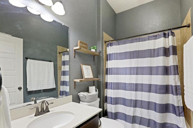 8131 Brinkmeyer Road, Needville, TX 77461
