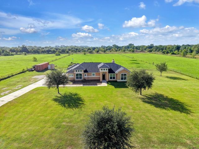 8131 Brinkmeyer Road, Needville, TX 77461