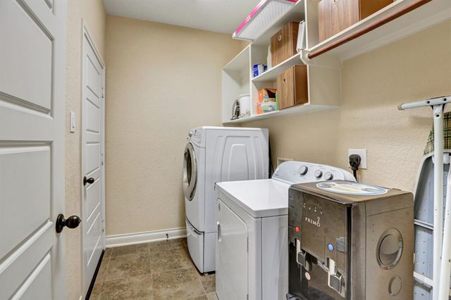 8131 Brinkmeyer Road, Needville, TX 77461