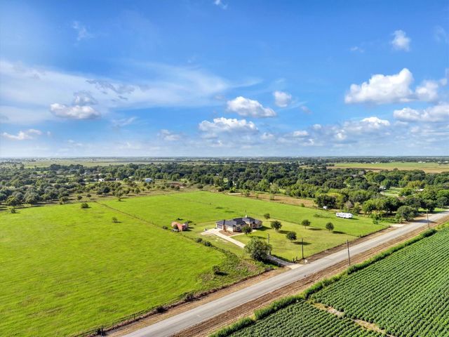 8131 Brinkmeyer Road, Needville, TX 77461