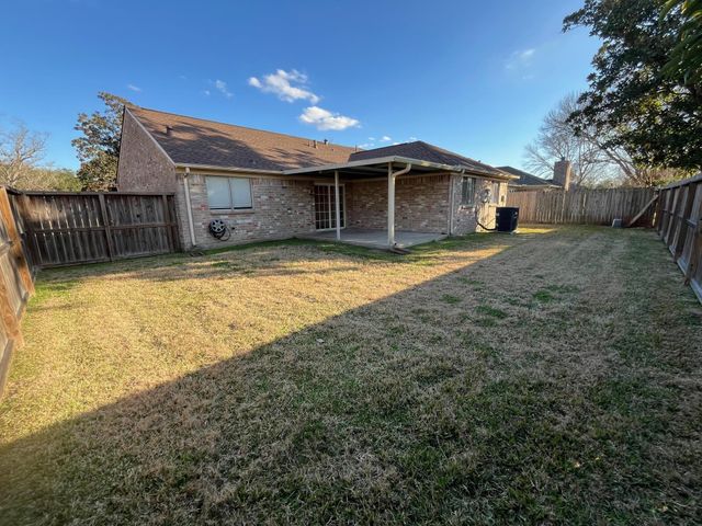 3102 Pebble Lake Drive, Sugar Land, TX 77479