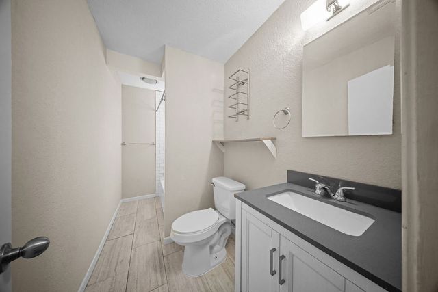 5829 Holloway Street, Westworth Village, TX 76114