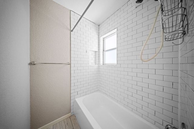 5829 Holloway Street, Westworth Village, TX 76114