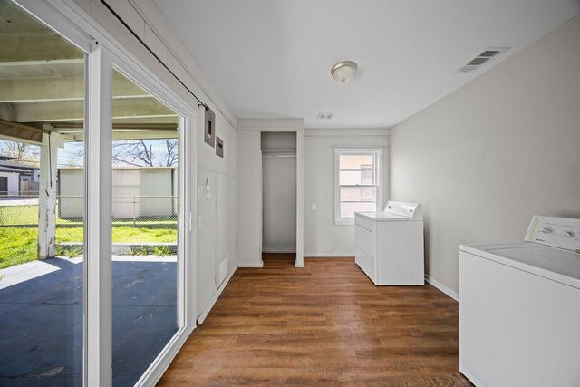 5829 Holloway Street, Westworth Village, TX 76114