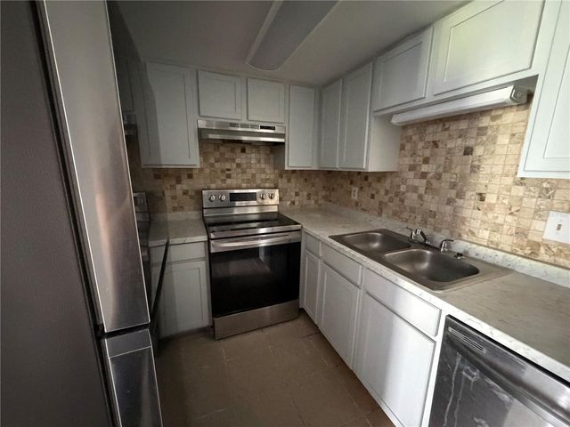 4215 S SEMORAN BOULEVARD 15, Orlando, FL 32822