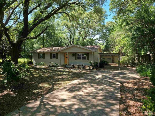 1516 Zenda St, Pensacola, FL 32514