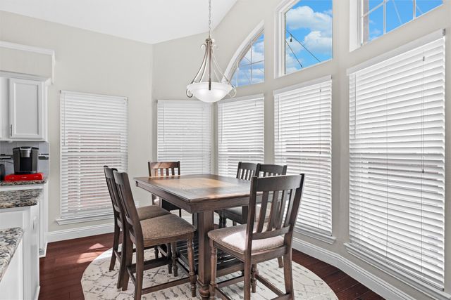 812 Forest Hollow Drive, Hurst, TX 76053