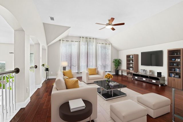 812 Forest Hollow Drive, Hurst, TX 76053