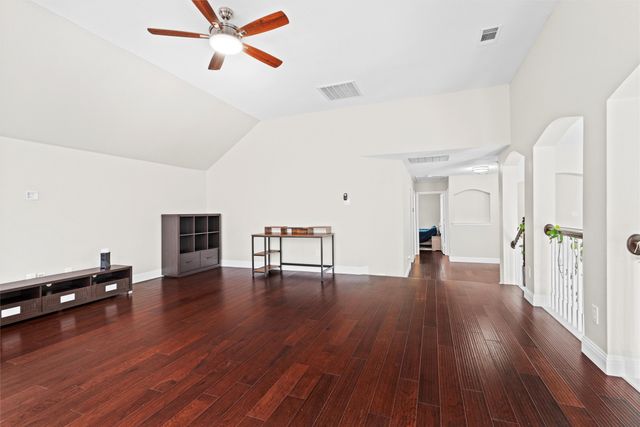 812 Forest Hollow Drive, Hurst, TX 76053