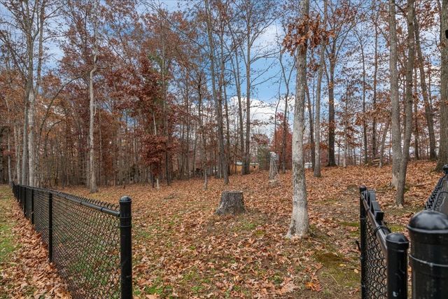 8011 Valley Rd, Nunnelly, TN 37137