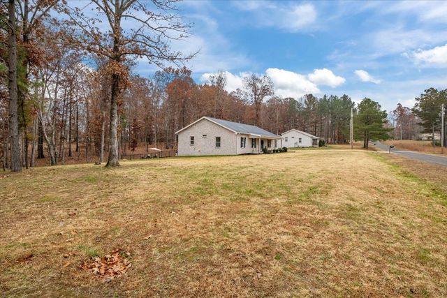 8011 Valley Rd, Nunnelly, TN 37137