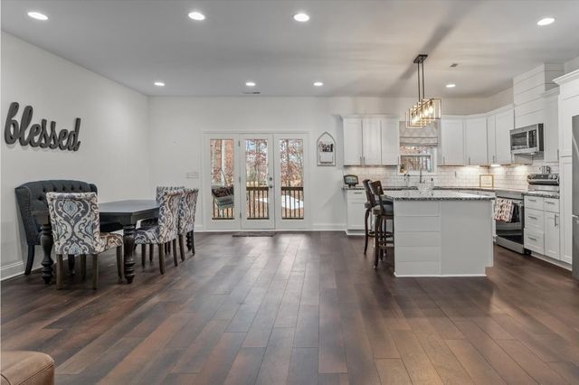 8011 Valley Rd, Nunnelly, TN 37137