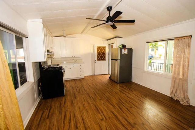 400 N Melrose SPC 40, Vista, CA 92083