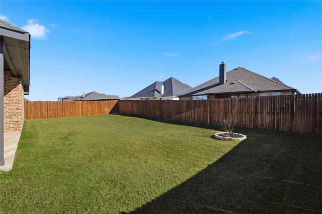 112 Mockingbird Hill, Joshua, TX 76058