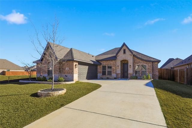 112 Mockingbird Hill, Joshua, TX 76058