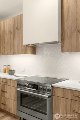 1864 1st Street, Kirkland, WA 98033