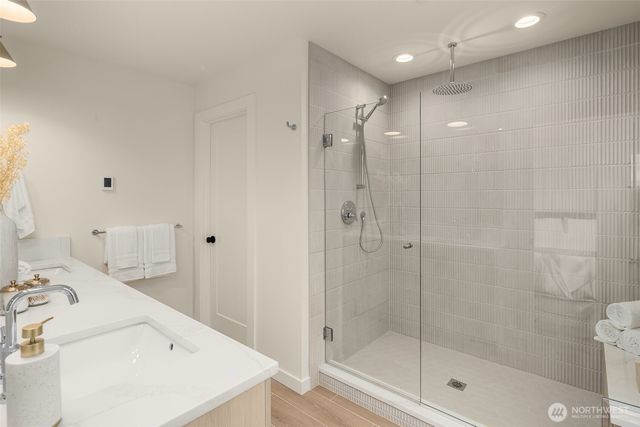 1864 1st Street, Kirkland, WA 98033