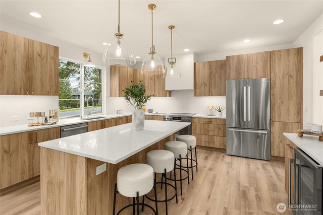 1864 1st Street, Kirkland, WA 98033