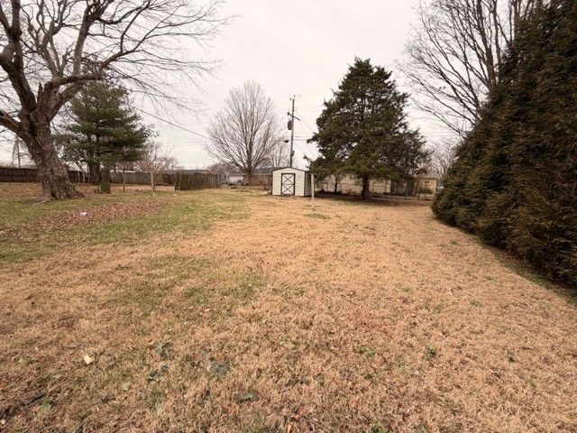 3619 Gale Ln, Hopkinsville, KY 42240