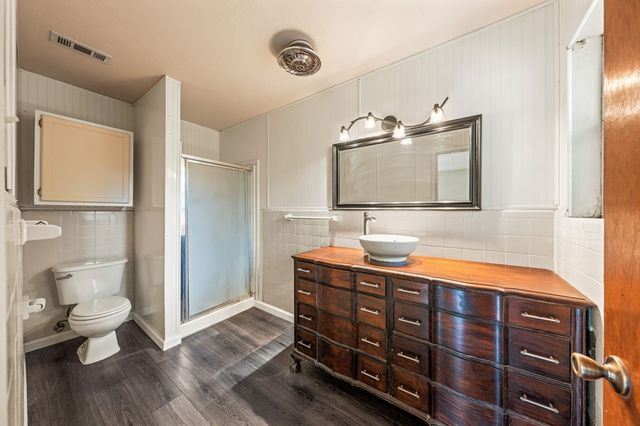 901 Ford St, Kerrville, TX 78028