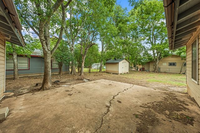 901 Ford St, Kerrville, TX 78028