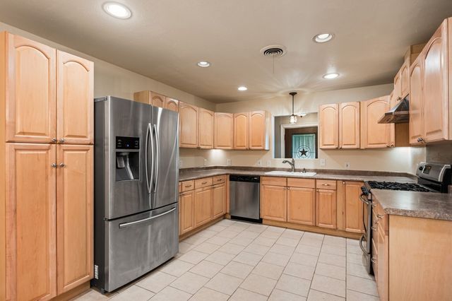 901 Ford St, Kerrville, TX 78028